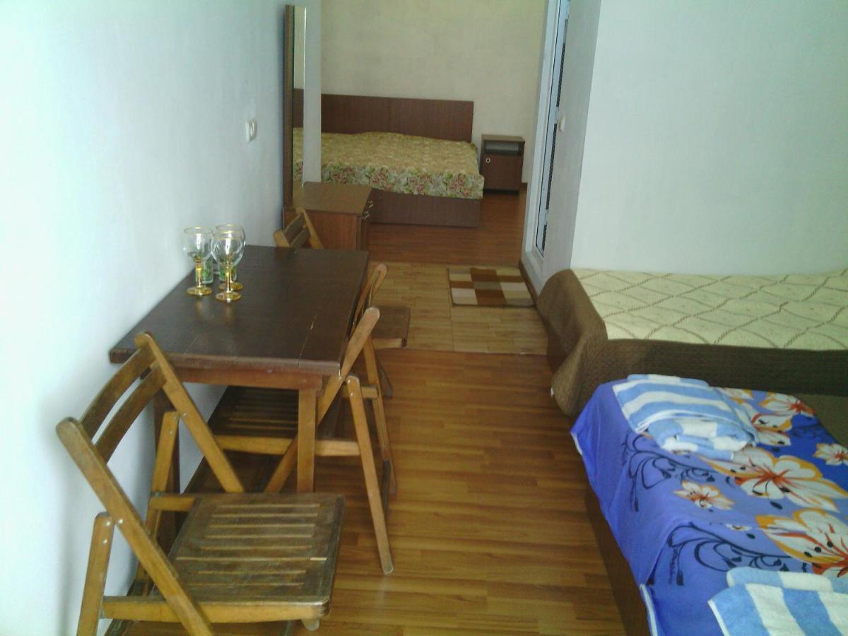 Akhmed Guest House クヴァリアティ 部屋 写真